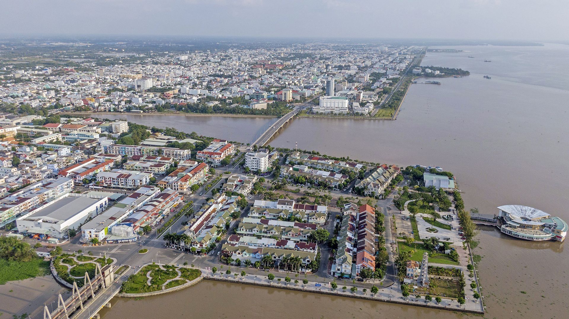 Một g&oacute;c đ&ocirc; thị trung t&acirc;m của tỉnh An Giang ( TP Rạch Gi&aacute; cũ)