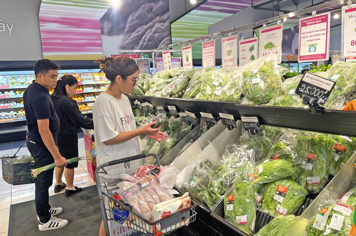 Trong bối cảnh người tiêu dùng ngày càng quan tâm tới nguồn gốc sản phẩm, chất lượng dịch vụ và đạo đức kinh doanh, doanh nghiệp nào xem nhẹ niềm tin khách hàng sẽ phải trả giá bằng chính thương hiệu của mình. Ảnh minh hoạ Trong bối cảnh người tiêu dùng ngày càng quan tâm tới nguồn gốc sản phẩm, chất lượng dịch vụ và đạo đức kinh doanh, doanh nghiệp nào xem nhẹ niềm tin khách hàng sẽ phải trả giá bằng chính thương hiệu của mình. Ảnh minh hoạ