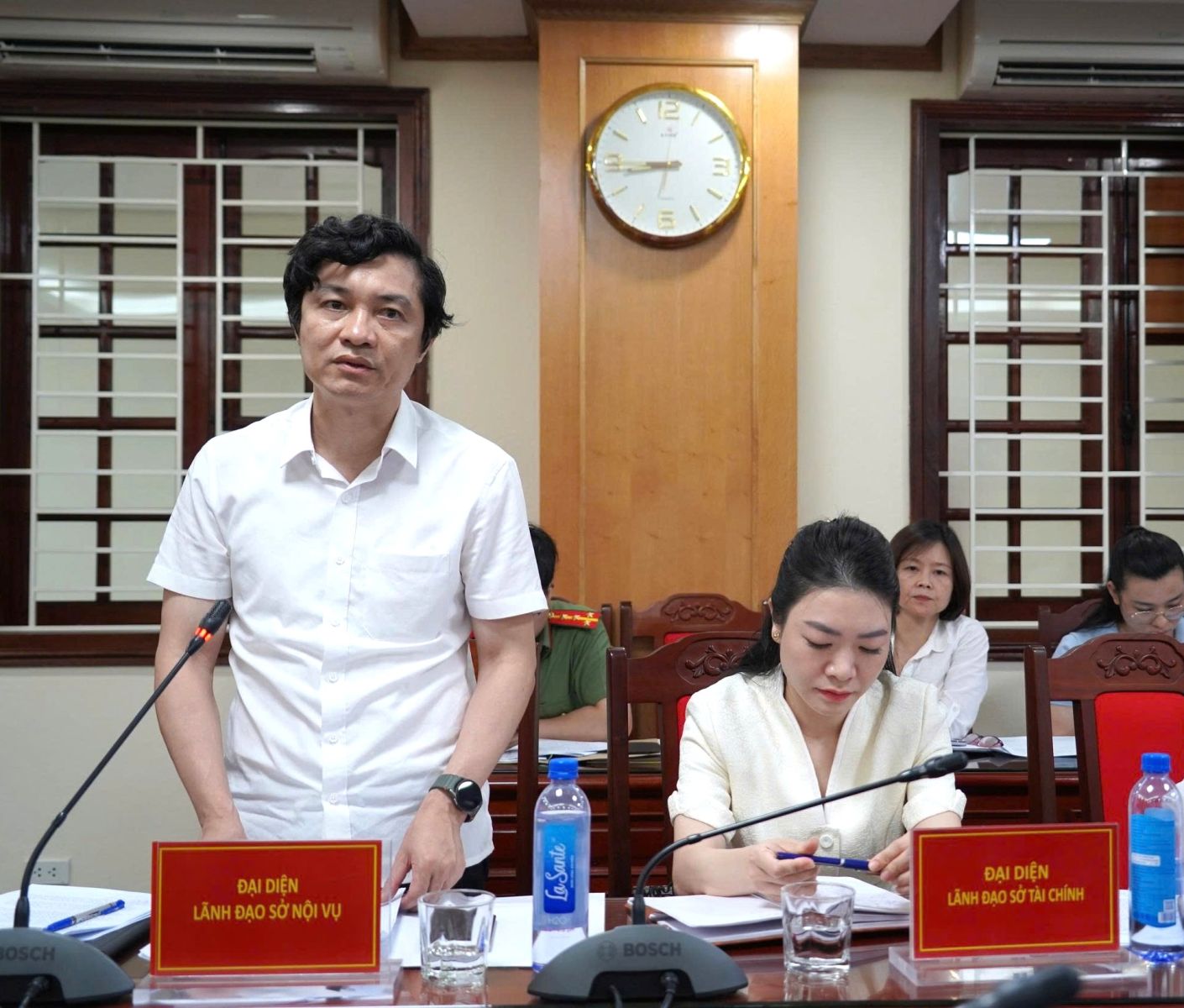 Đại diện Sở Nội vụ phát biểu tại hội nghị Đại diện Sở Nội vụ phát biểu tại hội nghị