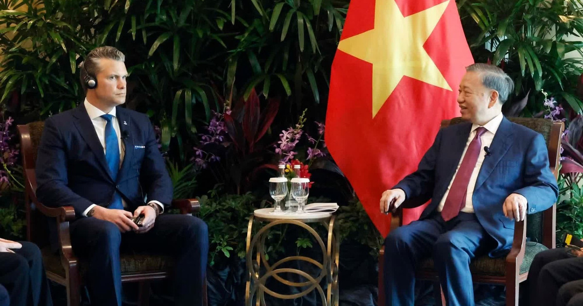 Tổng Bí thư, Chủ tịch nước Tô Lâm tiếp Bộ trưởng Chiến tranh Hoa Kỳ Pete Hegseth. (Ảnh: Thống Nhất/TTXVN) Tổng Bí thư, Chủ tịch nước Tô Lâm tiếp Bộ trưởng Chiến tranh Hoa Kỳ Pete Hegseth. (Ảnh: Thống Nhất/TTXVN)