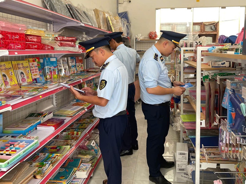 Quản lý thị trường tỉnh Cao Bằng: Phát hiện, thu giữ hàng trăm sản phẩm giả mạo nhãn hiệu