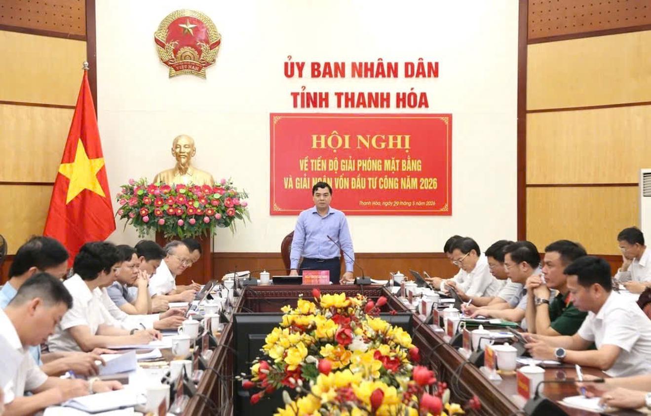 Hội nghị trực tuyến to&agrave;n tỉnh Thanh H&oacute;a về tiến độ giải ng&acirc;n vốn đầu tư c&ocirc;ng chiều. Ảnh: Phong Sắc