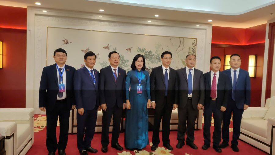 Lãnh đạo tỉnh Tây Ninh chào xã giao Thị trưởng Bặc Châu (Trung Quốc)