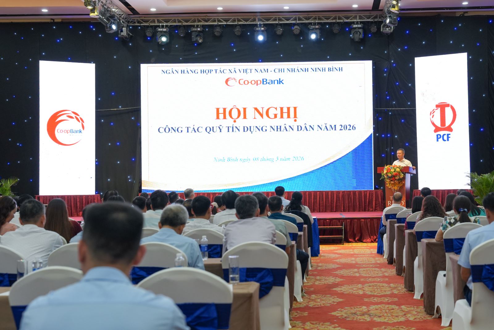 Bộ nhận diện thương hiệu của hệ thống QTDND được sử dụng rộng r&atilde;i trong c&aacute;c Hội nghị QTDND