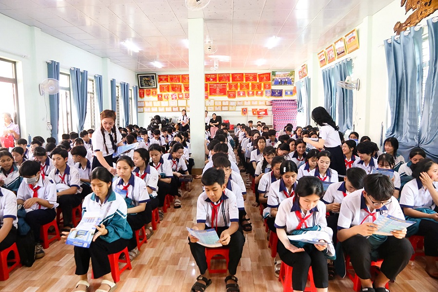 Trường Nguyễn Khuyến - Gia Nghĩa đang góp phần “gỡ khó” cho học sinh trong lựa chọn tương lai