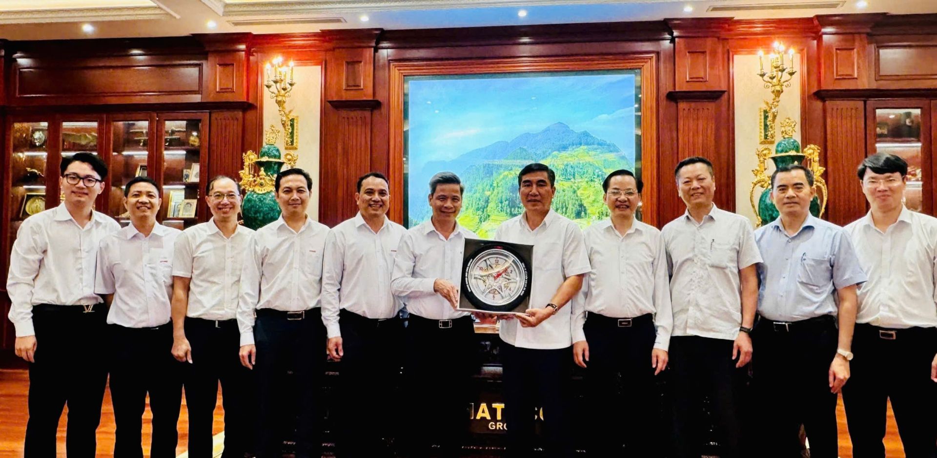 Vinachem làm việc với Tập đoàn Hateco về cung ứng sản phẩm cao su kỹ thuật cho Cảng Liên Chiểu