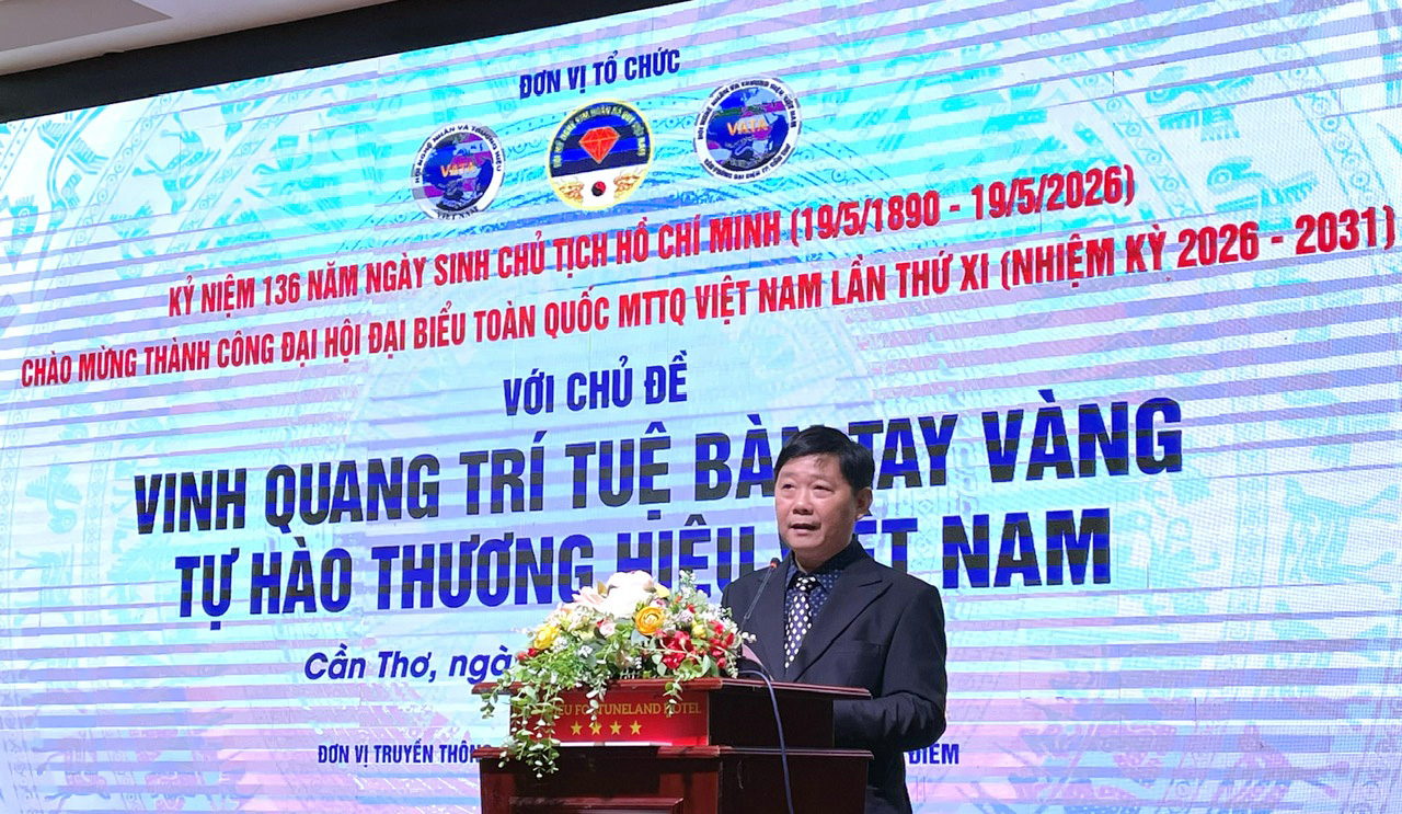 &Ocirc;ng V&otilde; Vũ B&igrave;nh, Ph&oacute; chủ tịch Hội Nghệ nh&acirc;n v&agrave; Thương hiệu Việt Nam, phụ tr&aacute;ch Văn ph&ograve;ng đại diện tại TP. Cần Thơ ph&aacute;t biểu