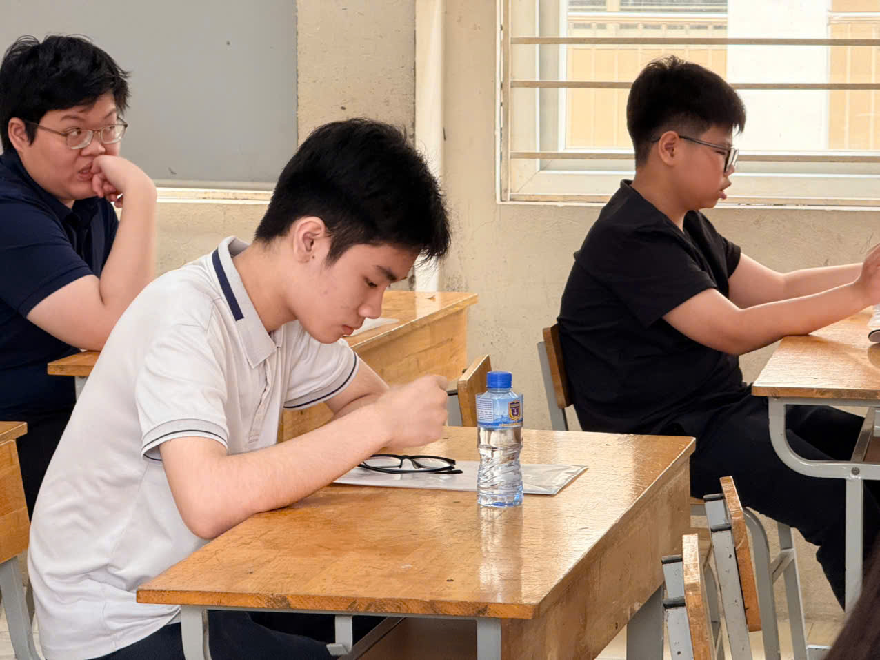 Thi lớp 10 Hà Nội: Gần 400 thí sinh bỏ thi môn Ngữ văn, 1 em bị đình chỉ