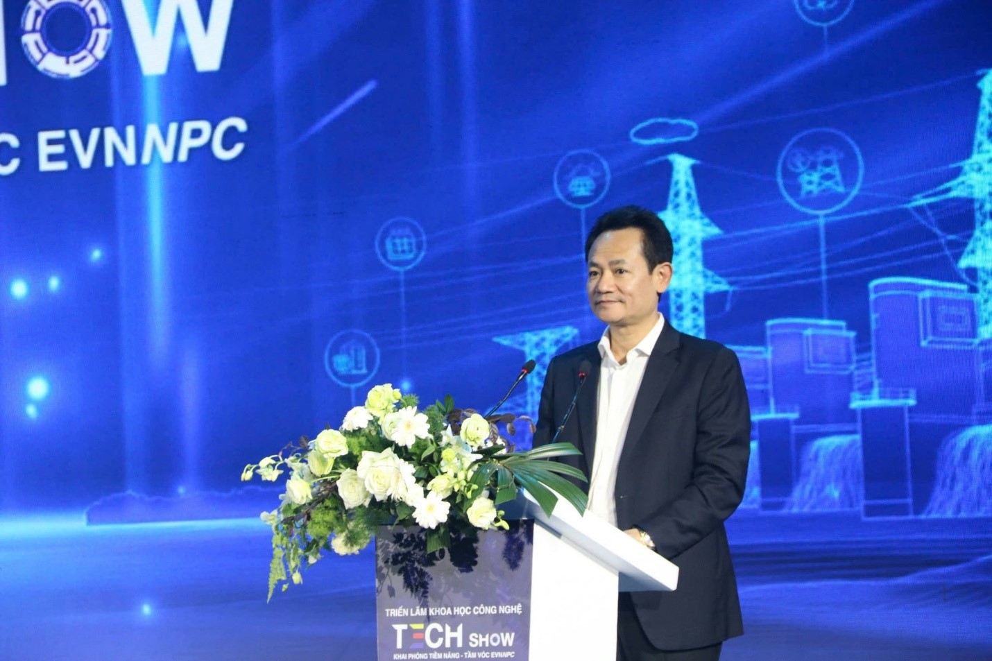 Tổng Giám đốc EVNNPC Nguyễn Đức Thiện luôn kiên định định hướng lấy đổi mới sáng tạo, khoa học công nghệ và chuyển đổi số làm động lực phát triển doanh nghiệp Tổng Giám đốc EVNNPC Nguyễn Đức Thiện luôn kiên định định hướng lấy đổi mới sáng tạo, khoa học công nghệ và chuyển đổi số làm động lực phát triển doanh nghiệp