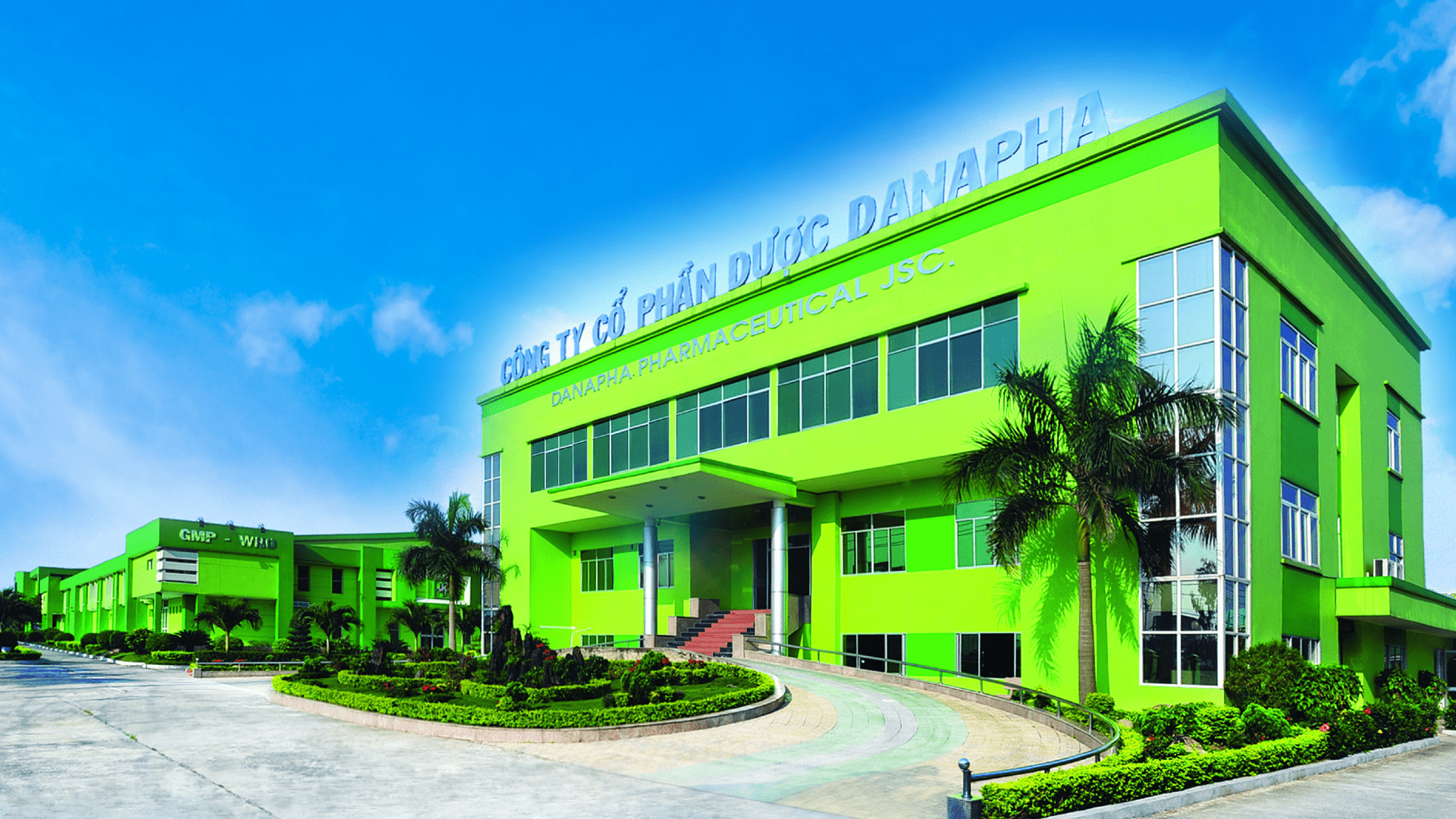Dược Danapha bị xử phạt 129 triệu đồng vì hàng loạt vi phạm trong lĩnh vực dược
