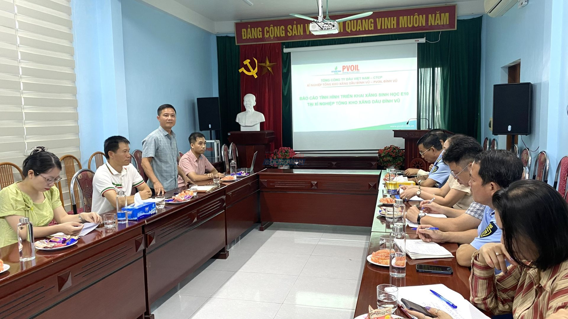 Nỗ lực đồng bộ đưa dòng năng lượng xanh phủ sóng toàn diện thành phố cảng. Nỗ lực đồng bộ đưa dòng năng lượng xanh phủ sóng toàn diện thành phố cảng.