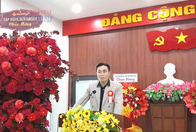 Ông Nguyễn Văn Tuấn , Trưởng ban vận động thành lập Liên đoàn võ thuật TP. Đà Nẵng, phát biểu khai mạc Đại hội. Ông Nguyễn Văn Tuấn , Trưởng ban vận động thành lập Liên đoàn võ thuật TP. Đà Nẵng, phát biểu khai mạc Đại hội.