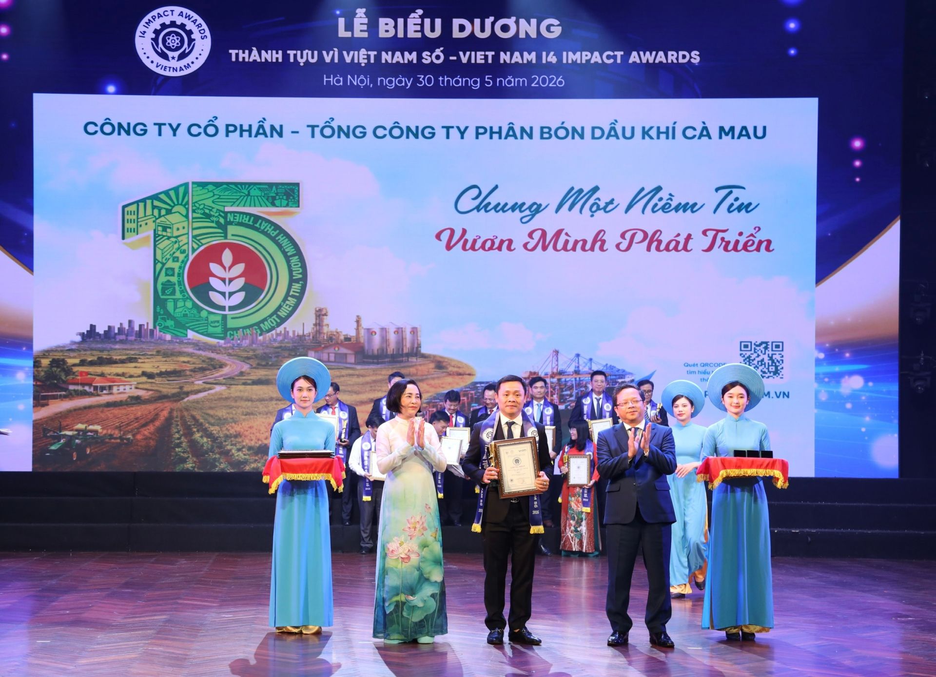 Thương hiệu PVCFC ghi dấu ấn toàn diện tại Vietnam I4 Impact Awards 2026