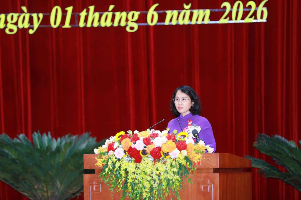 Bà Trịnh Thị Minh Thanh, Phó Bí thư Thường trực Tỉnh ủy, Chủ tịch HĐND tỉnh Quảng Ninh, phát biểu bế mạc kỳ họp Bà Trịnh Thị Minh Thanh, Phó Bí thư Thường trực Tỉnh ủy, Chủ tịch HĐND tỉnh Quảng Ninh, phát biểu bế mạc kỳ họp