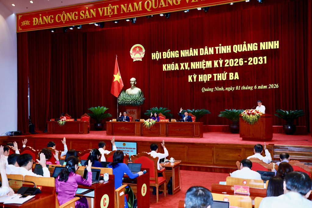 Kỳ họp thứ 3 HĐND tỉnh Quảng Ninh khóa XV thông qua 7 Nghị quyết quan trọng