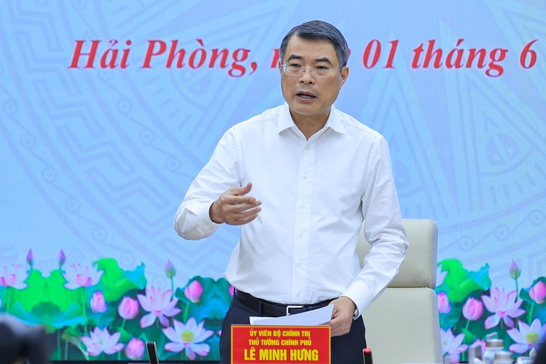Về thực hiện mục tiêu tăng trưởng kinh tế năm 2026 từ 13-14% với Hải Phòng, Thủ tướng nêu rõ, cần tập trung triển khai quyết liệt, hiệu quả Nghị quyết 226 của Quốc hội thí điểm một số cơ chế, chính sách đặc thù phát triển thành phố Hải Phòng - Ảnh: VGP/Nhật Bắc Về thực hiện mục tiêu tăng trưởng kinh tế năm 2026 từ 13-14% với Hải Phòng, Thủ tướng nêu rõ, cần tập trung triển khai quyết liệt, hiệu quả Nghị quyết 226 của Quốc hội thí điểm một số cơ chế, chính sách đặc thù phát triển thành phố Hải Phòng - Ảnh: VGP/Nhật Bắc