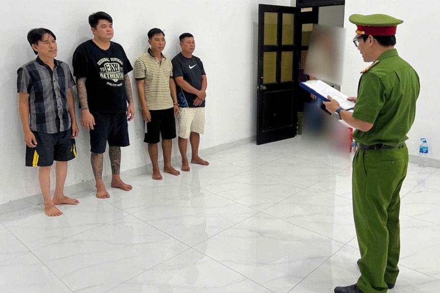 Lâm Đồng: Triệt phá đường dây cá độ bóng đá qua mạng Internet
