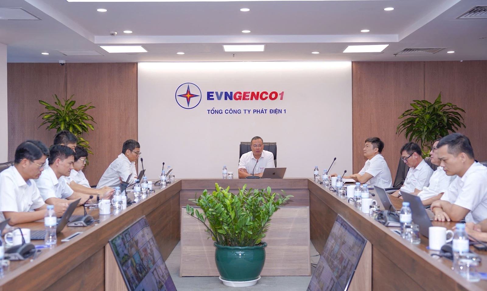 Tổng Gi&aacute;m đốc EVNGENCO1 L&ecirc; Hải Đăng chủ tr&igrave; Hội nghị giao ban trực tuyến th&aacute;ng 6