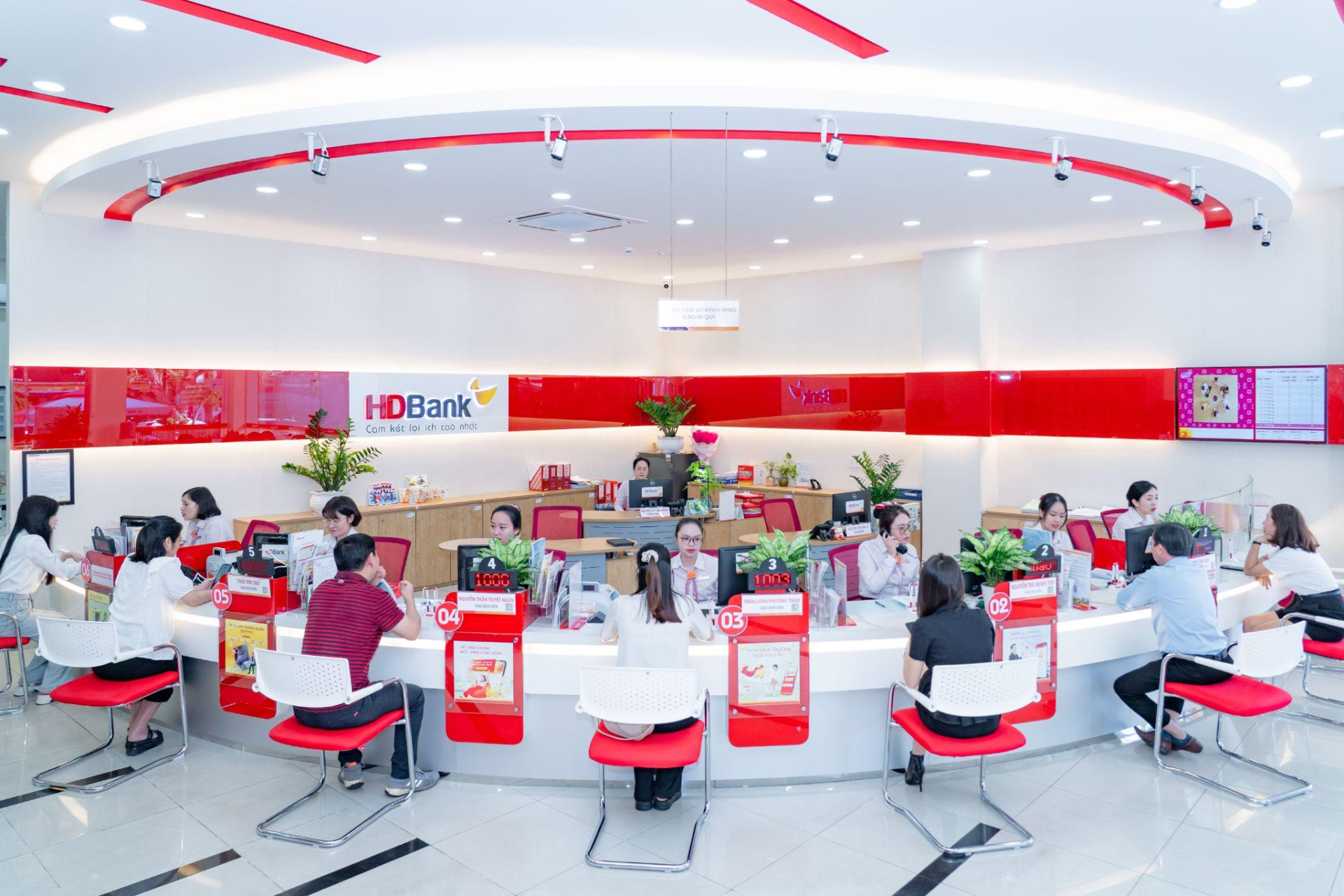 Việc kết hợp MediPay v&agrave; MediFast kh&ocirc;ng chỉ gi&uacute;p c&aacute;c cơ sở y tế tối ưu vận h&agrave;nh hướng tới m&ocirc; h&igrave;nh &ldquo;Bệnh viện số&rdquo;, m&agrave; c&ograve;n khẳng định vị thế ti&ecirc;n phong của HDBank trong việc thực hiện Đề &aacute;n 06 của Ch&iacute;nh phủ