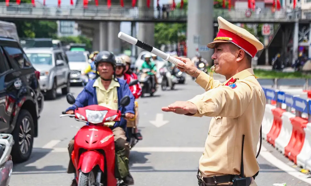 Nhiều tuyến đường Hà Nội phân luồng phục vụ Đại hội Công đoàn Việt Nam