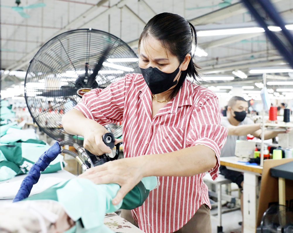 Bắc Ninh triển khai các giải pháp chống nóng, chăm sóc sức khỏe người lao động
