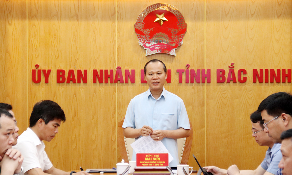 Đồng ch&iacute; Mai Sơn qu&aacute;n triệt c&aacute;c nhiệm vụ về kiểm tra, xử l&yacute; h&agrave;nh vi x&acirc;m phạm quyền sở hữu tr&iacute; tuệ tr&ecirc;n địa b&agrave;n tỉnh.