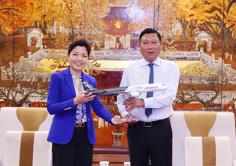 Hà Nội thúc đẩy hợp tác, đầu tư phát triển công nghiệp hàng không với Airbus