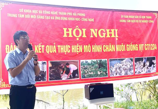 Đồng ch&iacute; Vũ Văn T&acirc;n, Ph&oacute; Gi&aacute;m đốc Trung t&acirc;m Đổi mới s&aacute;ng tạo v&agrave; Ứng dụng KHCN ph&aacute;t biểu tại hội nghị.
