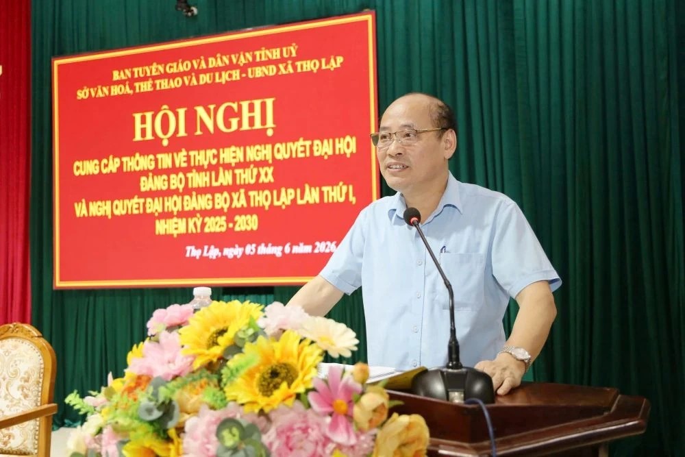 Ph&oacute; Gi&aacute;m đốc Sở Văn h&oacute;a, Thể thao v&agrave; Du lịch L&ecirc; Văn Nam ph&aacute;t biểu tại hội nghị.