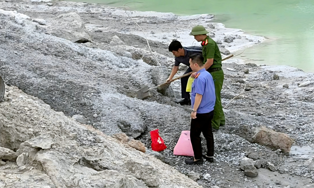 Bắc Ninh: Phát hiện công ty xây dựng Đại An đổ hơn 200 tấn chất thải bê tông gây ô nhiễm môi trường