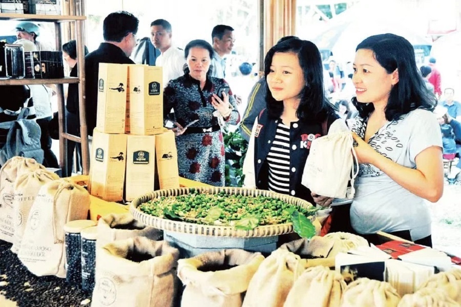 Ứng dụng m&atilde; QR, hệ thống truy xuất nguồn gốc điện tử, nhật k&yacute; sản xuất số hay c&aacute;c chứng nhận hữu cơ trong nước v&agrave; quốc tế gi&uacute;p người mua dễ d&agrave;ng kiểm chứng th&ocirc;ng tin sản phẩm.