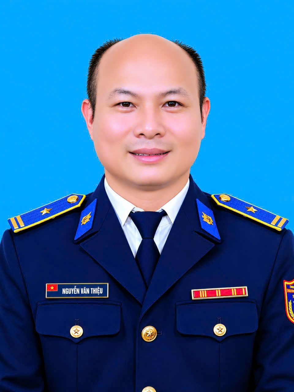 Thiếu tá Nguyễn Văn Thiệu, Chính trị viên phó Hải đội 102, Bộ Tư lệnh Vùng Cảnh sát biển 1 Thiếu tá Nguyễn Văn Thiệu, Chính trị viên phó Hải đội 102, Bộ Tư lệnh Vùng Cảnh sát biển 1
