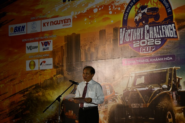 &Ocirc;ng Nguyễn Tuấn Thanh- Ph&oacute; Gi&aacute;m đốc sở VHTTDL ph&aacute;t biểu khai mạc