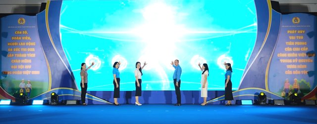 Đà Nẵng: Khai mạc Phiên chợ người lao động, hỗ trợ 20.000 phiếu mua hàng