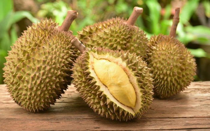 Giá sầu riêng hôm nay 6/6: Sầu Thái duy trì mức 80.000 đồng/kg