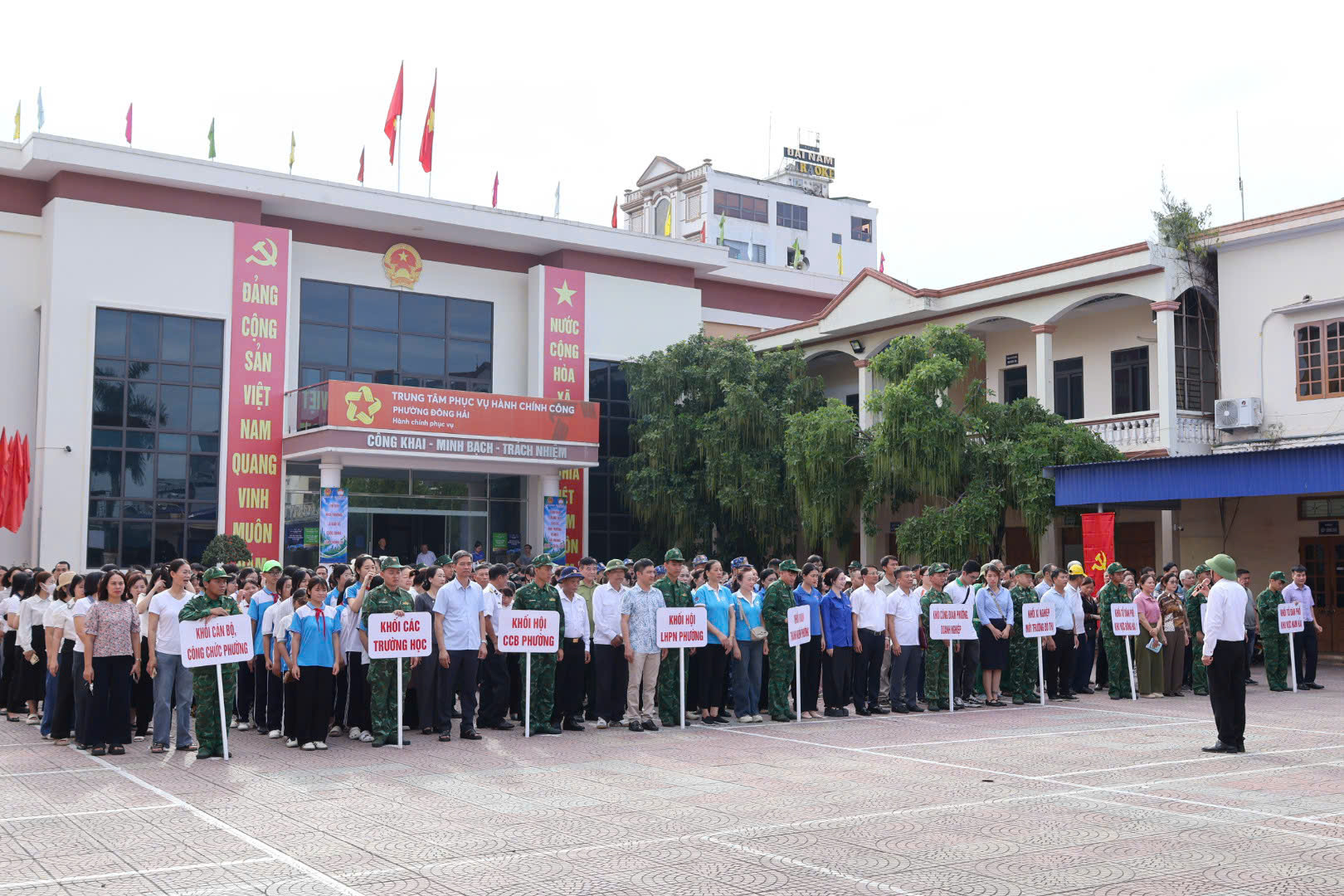 Lễ ph&aacute;t động thu h&uacute;t sự tham gia đ&ocirc;ng đảo của 360 đại biểu.