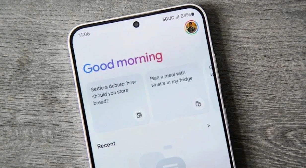 Google đưa trợ lý AI Gemini lên các mẫu điện thoại Android giá rẻ