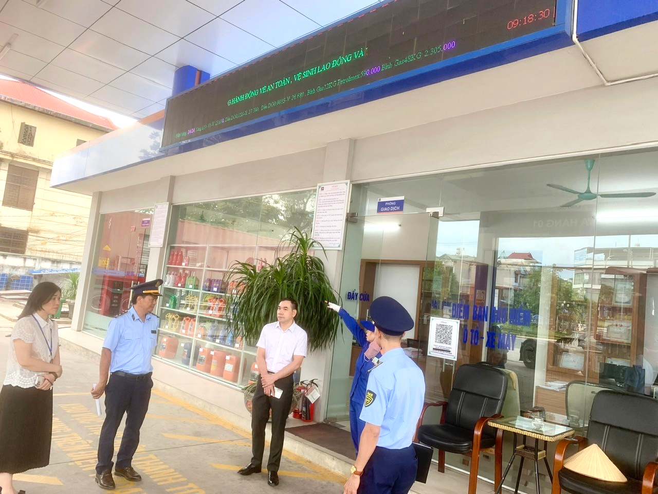 Lạng Sơn tăng cường kiểm tra việc triển khai kinh doanh xăng sinh học E10