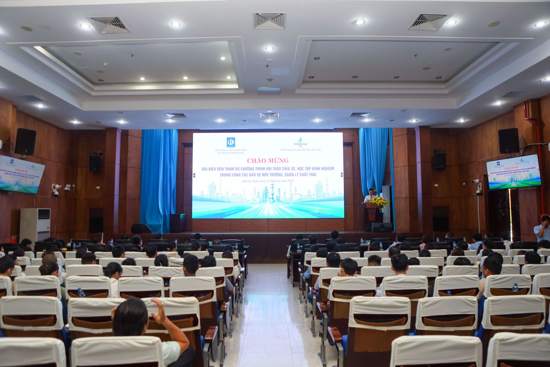To&agrave;n cảnh chương tr&igrave;nh