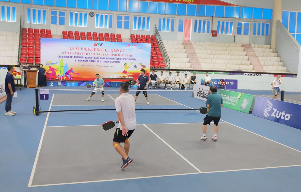 Trận tranh tài môn Pickleball nội dung đôi nam lãnh đạo quản lý. Trận tranh tài môn Pickleball nội dung đôi nam lãnh đạo quản lý.