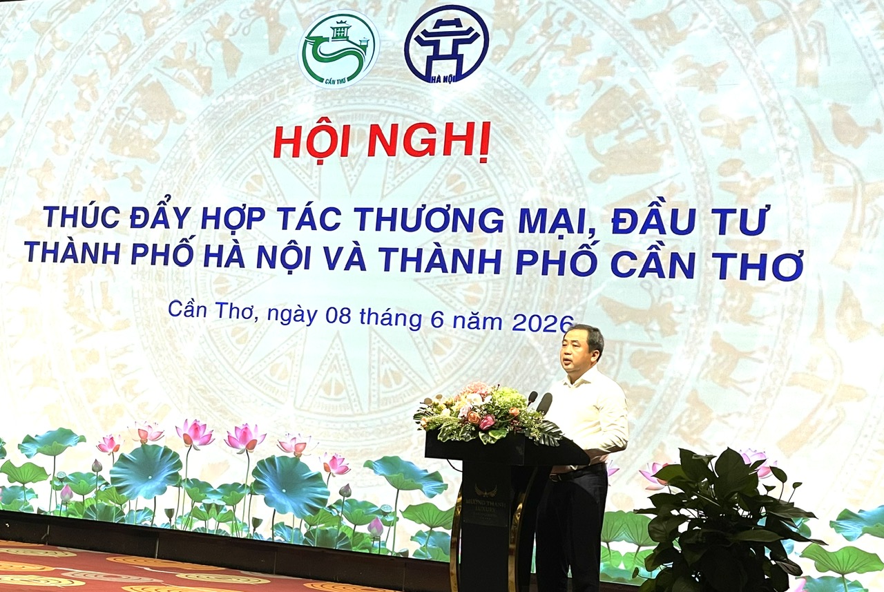 Bí thư Thành ủy Hà Nội Trần Đức Thắng phát biểu với Hội nghị Bí thư Thành ủy Hà Nội Trần Đức Thắng phát biểu với Hội nghị