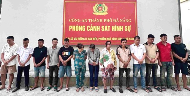 Các đối tượng có liên quan được triệu tập để đấu tranh làm rõ. Ảnh Công an cung cấp Các đối tượng có liên quan được triệu tập để đấu tranh làm rõ. Ảnh Công an cung cấp