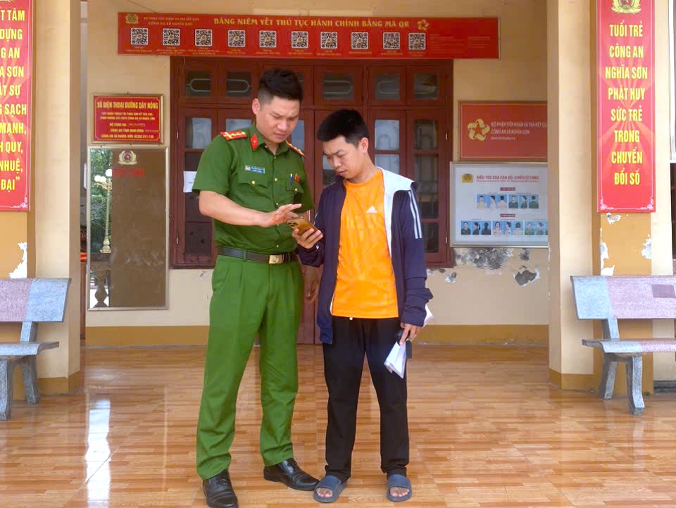 Ninh Bình: Công an xã Nghĩa Sơn đẩy mạnh ứng dụng công nghệ số bảo đảm an ninh, trật tự