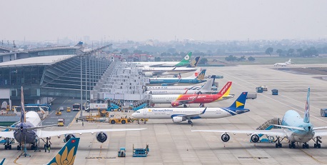 Nhiều chuyến bay tại Nội Bài tạm dừng hoạt động do hoạt động diều thả gần sân bay