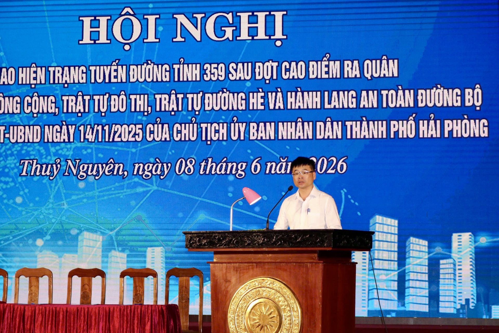 Phó chủ tịch UBND phường Thủy Nguyên Hoàng Minh Đức báo cáo tại Hội nghị. Phó chủ tịch UBND phường Thủy Nguyên Hoàng Minh Đức báo cáo tại Hội nghị.