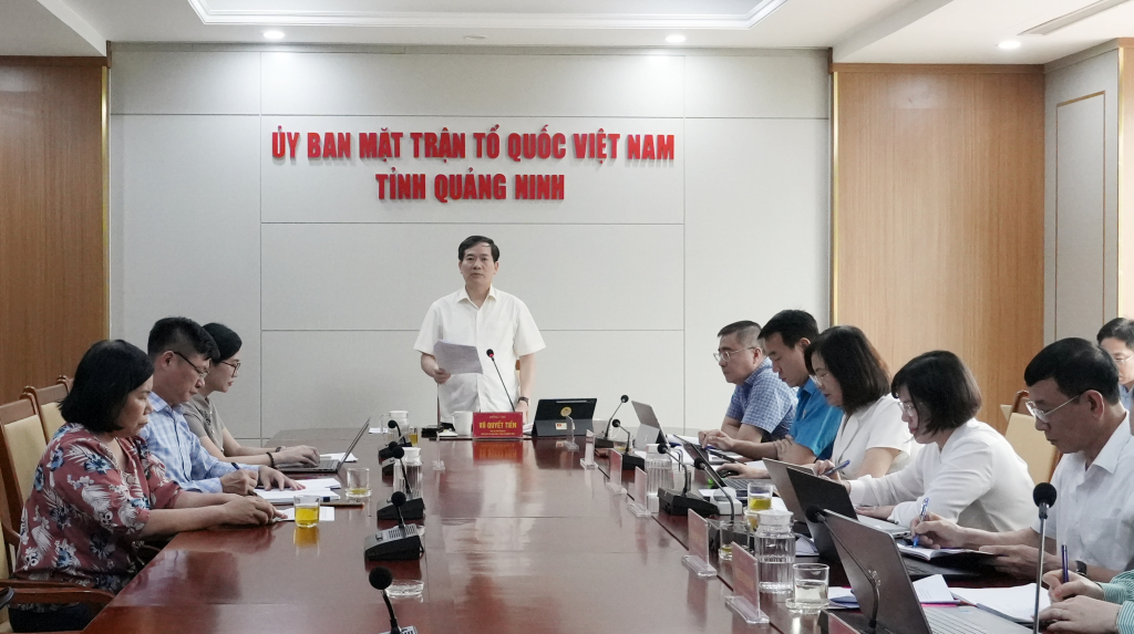 Ông Vũ Quyết Tiến, Phó Bí thư Tỉnh ủy, Chủ tịch Ủy ban Mặt trận Tổ quốc tỉnh Quảng Ninh chủ trì hội nghị nghe báo cáo về công tác chuẩn bị đại hội Liên hiệp các Hội Văn học nghệ thuật tỉnh Ông Vũ Quyết Tiến, Phó Bí thư Tỉnh ủy, Chủ tịch Ủy ban Mặt trận Tổ quốc tỉnh Quảng Ninh chủ trì hội nghị nghe báo cáo về công tác chuẩn bị đại hội Liên hiệp các Hội Văn học nghệ thuật tỉnh