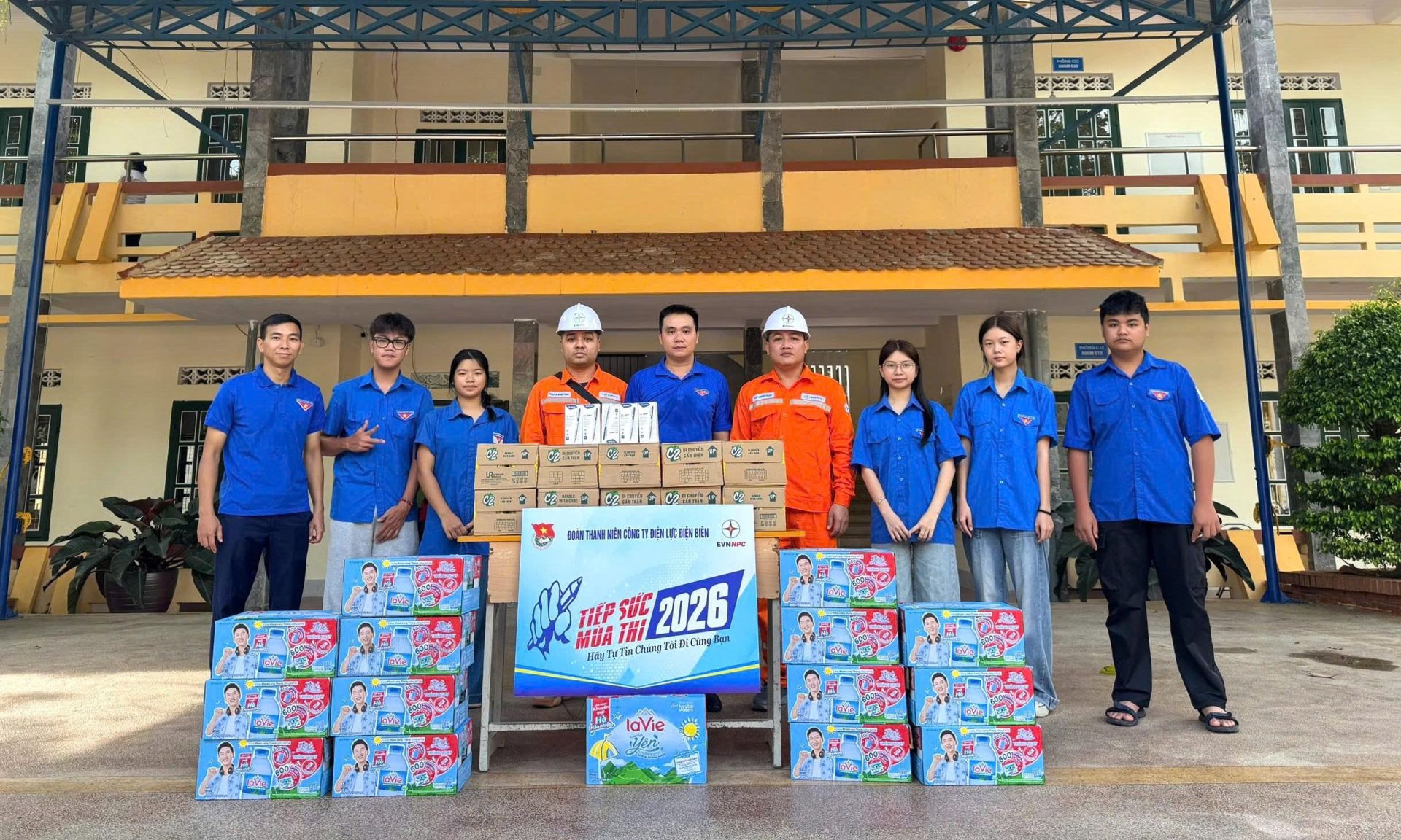 Các điện lực đồng hành “Tiếp sức mùa thi” cùng thí sinh trong Kỳ thi tốt nghiệp THPT năm 2026 Các điện lực đồng hành “Tiếp sức mùa thi” cùng thí sinh trong Kỳ thi tốt nghiệp THPT năm 2026
