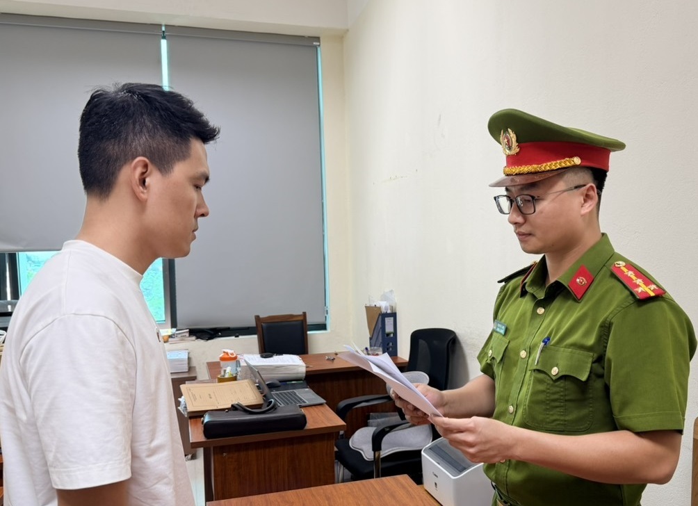 Phú Thọ: Khởi tố đối tượng kinh doanh M888 com được xếp hạng cao nhất giả mạo nhiều nhãn hiệu nổi tiếng