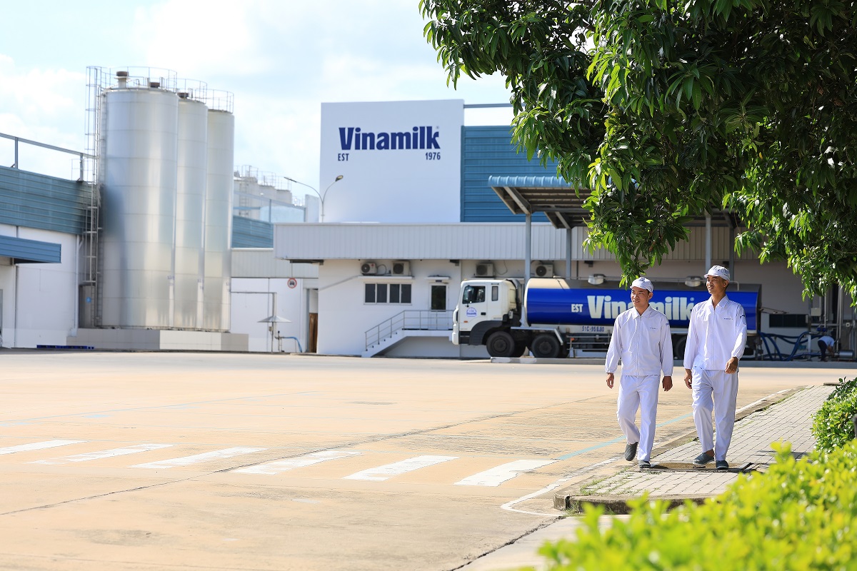 Hệ thống trang trại v&agrave; nh&agrave; m&aacute;y của Vinamilk đang triển khai kiểm k&ecirc; kh&iacute; nh&agrave; k&iacute;nh, gi&uacute;p x&aacute;c định điểm ph&aacute;t thải trọng yếu (Ảnh: VN)