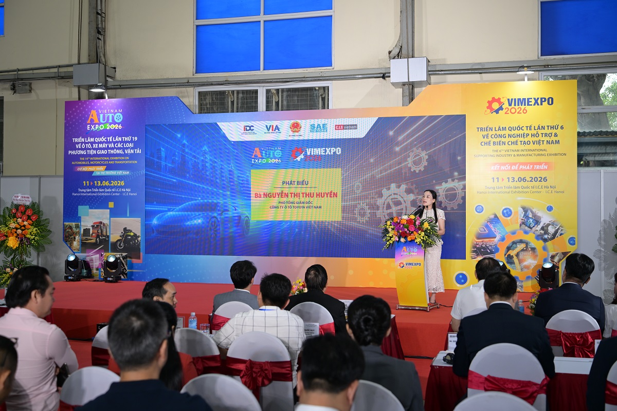 B&agrave; Nguyễn Thị Thu Huyền, Ph&oacute; Tổng gi&aacute;m đốc Toyota Việt Nam